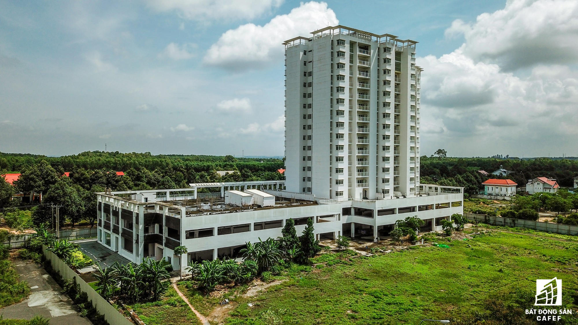 Toàn cảnh khu đô thị ma Nhơn Trạch qua những cơn sốt đất - Ảnh 2. Toàn cảnh khu đô thị ma Nhơn Trạch qua những cơn sốt đất - Ảnh 2.