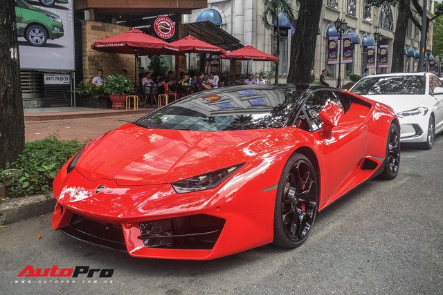 Lamborghini Huracan LP580-2 đầu tiên Việt Nam về tay đại gia Sài Gòn - Ảnh 1.