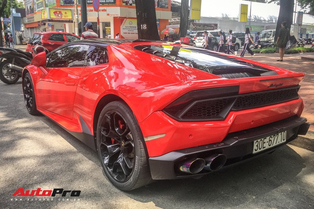 Lamborghini Huracan LP580-2 đầu tiên Việt Nam về tay đại gia Sài Gòn - Ảnh 4.