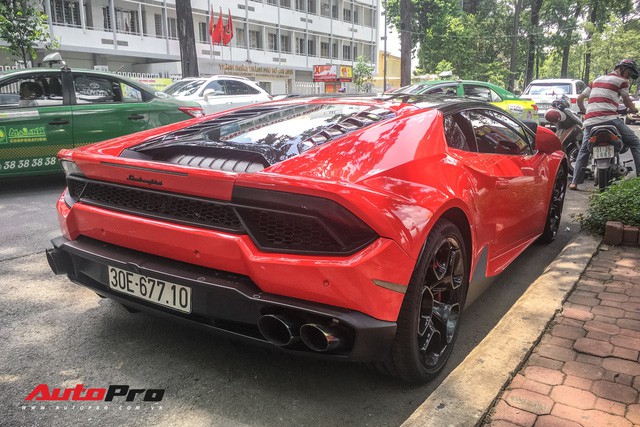 Lamborghini Huracan LP580-2 đầu tiên Việt Nam về tay đại gia Sài Gòn - Ảnh 5.