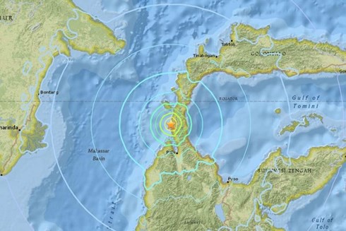 Động đất 7,5 độ richer gây sóng thần ở Indonesia: Chưa rõ thương vong - Ảnh 1.