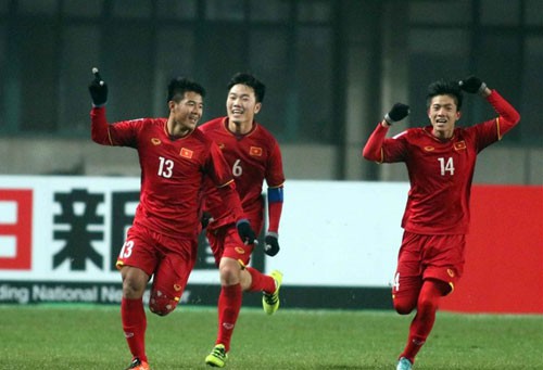 Xuân Trường và cuộc cạnh tranh vị trí khốc liệt tại AFF Cup 2018 - Ảnh 1.