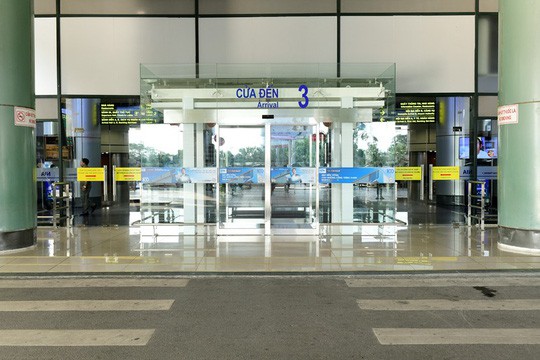 Cận cảnh diện mạo mới Nhà ga T1 Nội Bài sau một năm nâng cấp - Ảnh 2.
