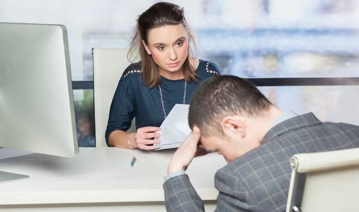 7 dấu hiệu sếp không ưa bạn và sau đây là tuyệt chiêu đối phó - Ảnh 2.