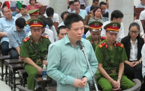 Triệu tập Hà Văn Thắm đến phiên xử vụ án tại Cty Lọc hóa dầu Bình Sơn - Ảnh 1.