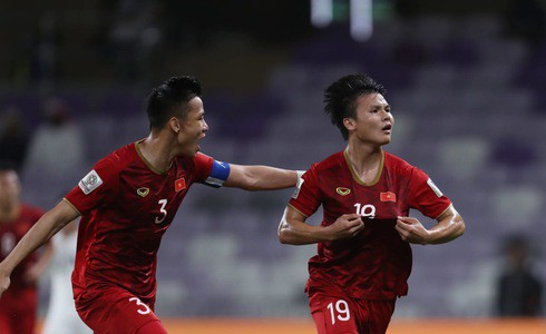 Trận đầu tiên trong vòng 1/8 Asian Cup 2019, Việt Nam giành vé đi tiếp sau loạt đá luân lưu đầy gay cấn - Ảnh 1.