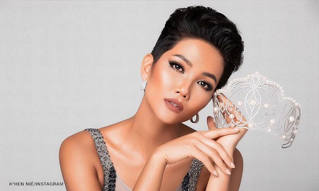 H’Hen Niê: Khi thế giới trầm trồ về “nàng Cinderella của Việt Nam thì công chúng nước nhà lại yêu thích cô chỉ với điều này - Ảnh 5. H’Hen Niê: Khi thế giới trầm trồ về “nàng Cinderella của Việt Nam thì công chúng nước nhà lại yêu thích cô chỉ với điều này - Ảnh 5.