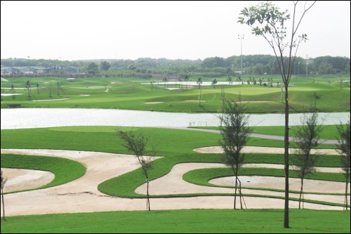 Vụ chuyển nhượng 145 ha đất công: Sân Golf hoạt động trước ngày giao đất? - Ảnh 4.