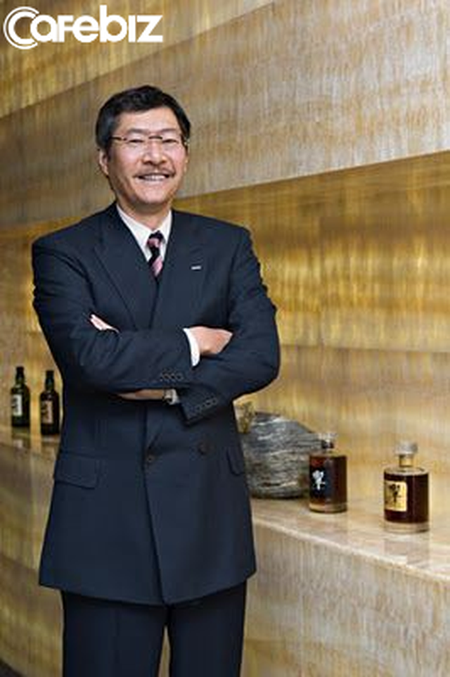 Câu chuyện ít biết về người đàn ông giàu thứ 3 Nhật Bản, điều hành đế chế sản xuất những đồ uống quen thuộc tại Việt Nam như Lipton, Aquafina, Sting, Tea+... - Ảnh 2.