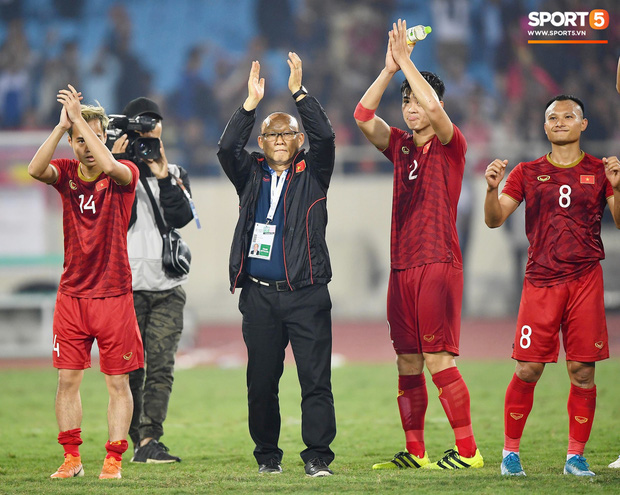 Việt Nam áp sát top 90 thế giới, Thái Lan tụt hạng thảm hại sau trận thua trước Malaysia - Ảnh 1.