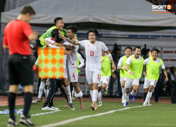 Tin chắc sẽ vượt qua vòng bảng, HLV Park Hang-seo cử trợ lý U22 Việt Nam thăm dò đối thủ ở bán kết SEA Games 2019 - Ảnh 9.