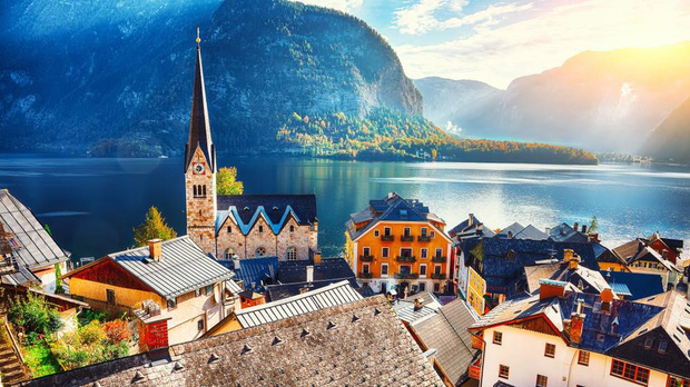 Trước vụ cháy ngày hôm nay, Hallstatt (Áo) được biết đến là thị trấn cổ nghìn năm với những hình ảnh đẹp mê ảo - Ảnh 10.