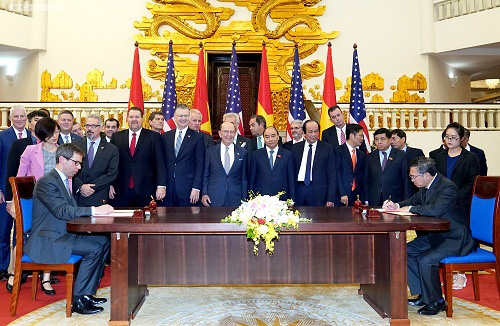  Quan hệ thương mại, đầu tư giúp kinh tế Việt Nam, Hoa Kỳ phát triển - Ảnh 1.