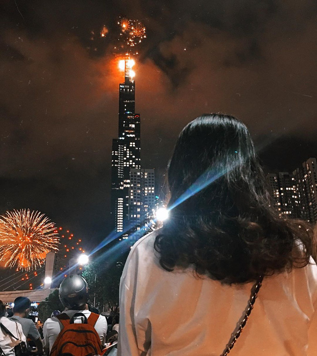 Ghim ngay 6 địa điểm ngắm pháo hoa đẹp nhất Sài Gòn dịp Tết Dương lịch 2020, lập hội đi countdown đón năm mới liền thôi! - Ảnh 3.
