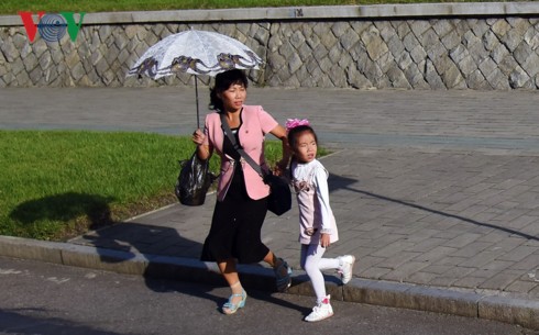 Lặng nhìn cuộc sống thường ngày ở thủ đô Bình Nhưỡng (Triều Tiên) - Ảnh 8.