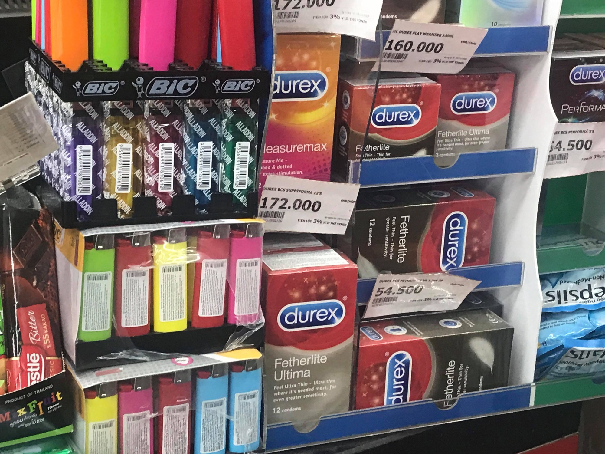 Valentine nhà nghỉ cháy phòng, bao cao su, thuốc tránh thai khẩn cấp bán chạy gấp 3-4 lần - Ảnh 1. Valentine nhà nghỉ cháy phòng, bao cao su, thuốc tránh thai khẩn cấp bán chạy gấp 3-4 lần - Ảnh 1.