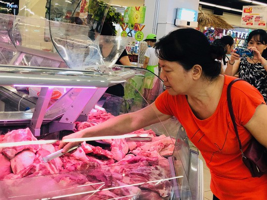  Hôm nay, nhiều nơi giảm giá thịt heo 5.000 đồng – 10.000 đồng/kg  - Ảnh 1.