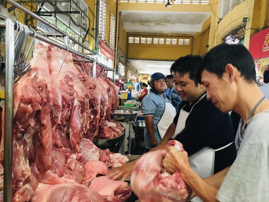  Hôm nay, nhiều nơi giảm giá thịt heo 5.000 đồng – 10.000 đồng/kg  - Ảnh 2.