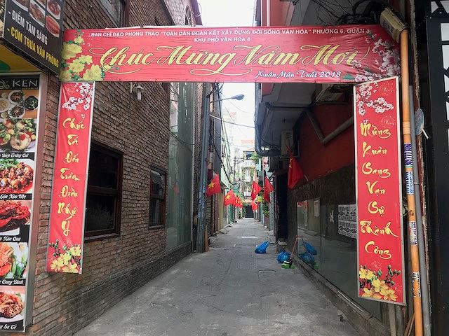 Đường phố Sài Gòn dịu dàng sáng mùng 1 Tết - Ảnh 12.