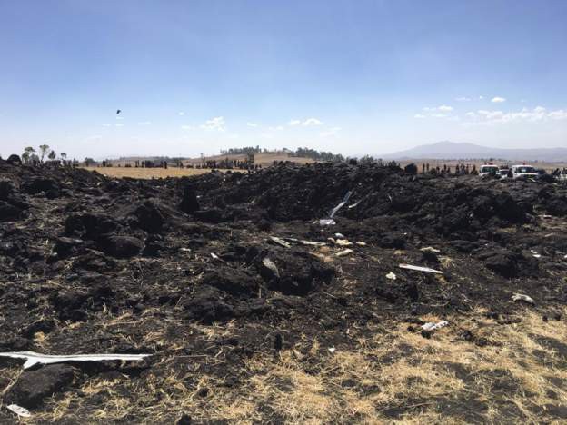 Vụ tai nạn máy bay thảm khốc ở Ethiopia: Cơ trưởng xin phép quay đầu ngay trước khi máy bay rơi - Ảnh 2.