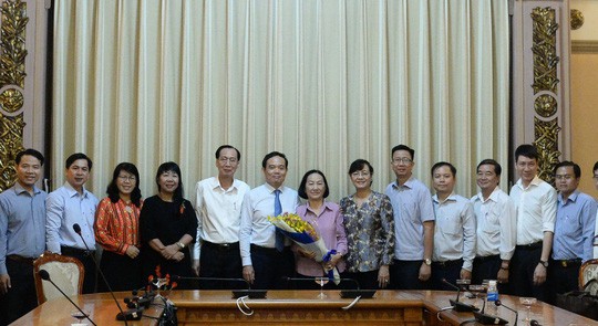  Phó Chủ tịch HĐND TP HCM Trương Thị Ánh nhận quyết định nghỉ hưu  - Ảnh 1.