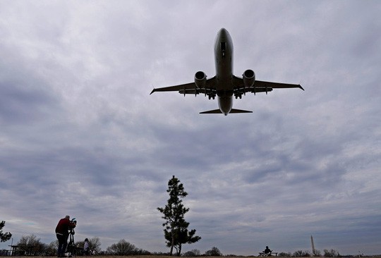  Khủng hoảng 737 MAX: Boeing “thay máu”, cổ phiếu tăng  - Ảnh 1.