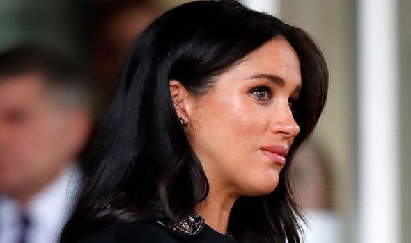 Meghan hoãn chuyển đến nhà mới vì lý do ai cũng ngán ngẩm, chuyên gia cảnh báo lối sống muốn gì được nấy của cô sẽ để lại hậu quả khôn lường - Ảnh 3.