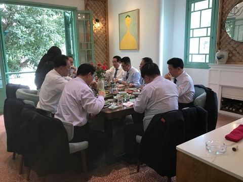Thực đơn đặc biệt của phái đoàn Triều Tiên khi ăn trưa ở Hà Nội - Ảnh 5.