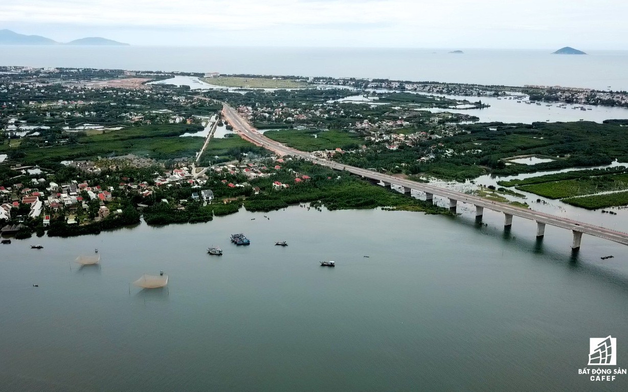Hà Lan đề xuất đầu tư xây dựng đảo nhân tạo chống sạt lở biển Cửa Đại - Hội An