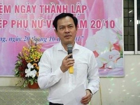 Ông Nguyễn Hữu Linh đã có mặt tại Công an quận 4 - Ảnh 1.