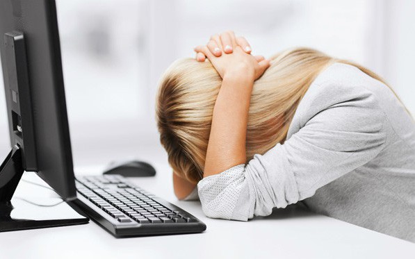 4 thói quen gây tổn hại sức khỏe trong những ngày nghỉ lễ: Lấy cớ ngày nghỉ để buông thả bản thân, bạn sẽ phải hối hận