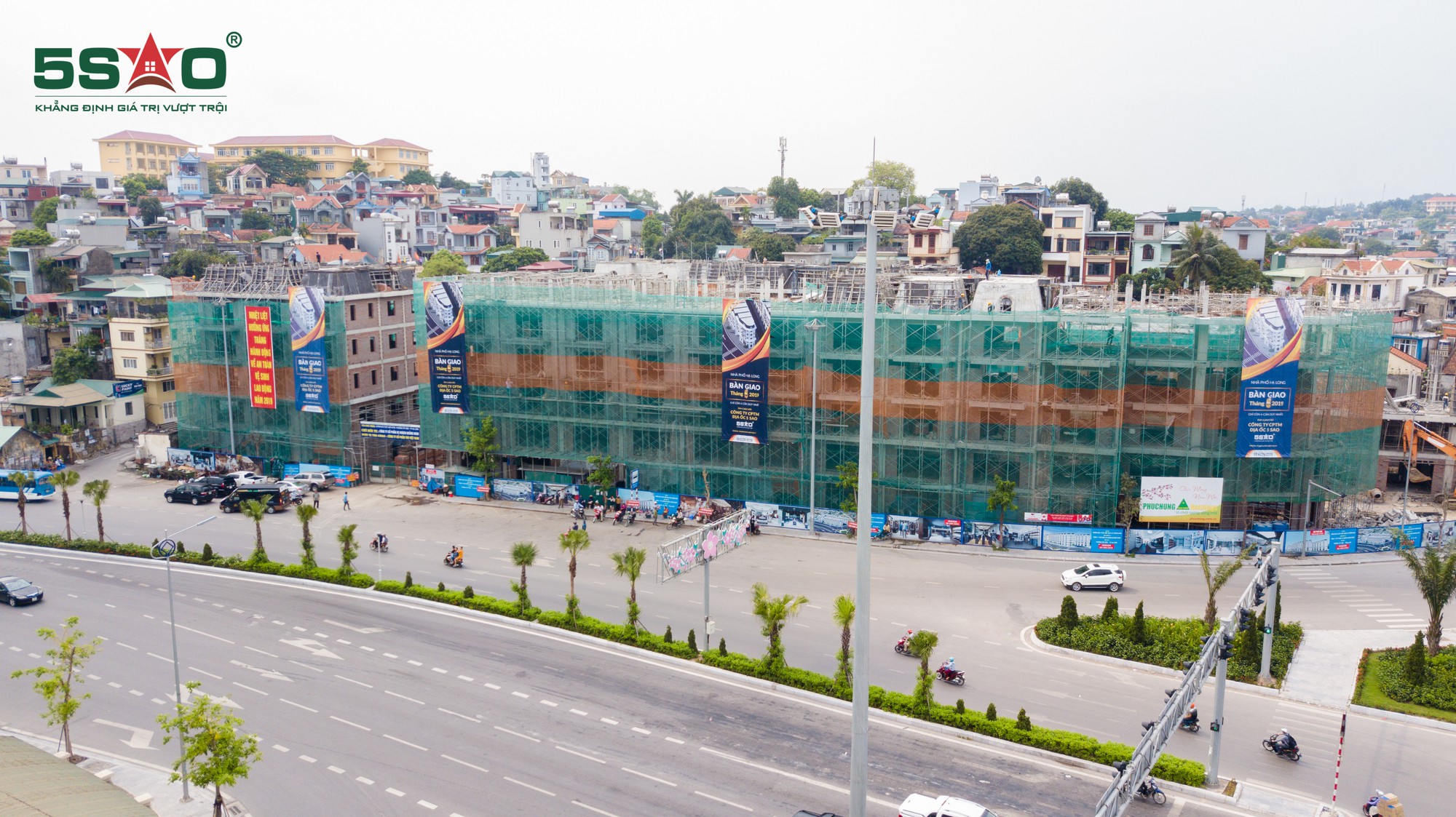 Tiến độ thi công Shophouse Loong Toòng: tháng 5 cất nóc, tháng 6 bàn giao - Ảnh 2. Tiến độ thi công Shophouse Loong Toòng: tháng 5 cất nóc, tháng 6 bàn giao - Ảnh 2.