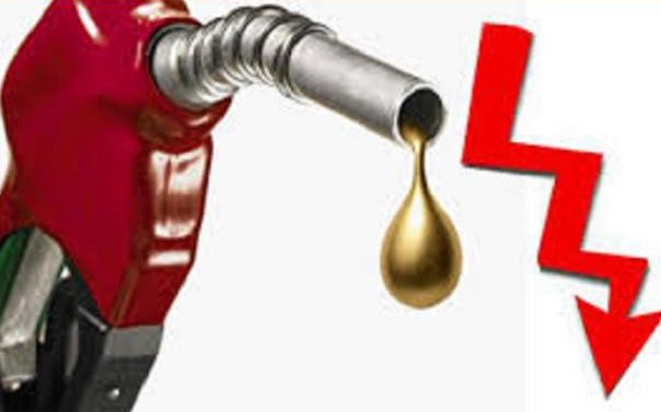 Thị trường ngày 3/7: Giá dầu lao dốc hơn 4%, giá vàng đảo chiều tăng vượt 1.405 USD/ounce