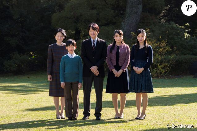 Hoàng tử bé Hisahito: Người thừa kế cuối cùng của Hoàng gia Nhật, được nuôi dạy một cách “khác người” nhưng dân chúng lại đồng tình ủng hộ - Ảnh 1.