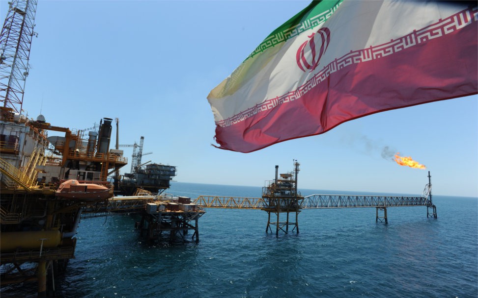 Iran cảnh báo OPEC đang sụp đổ khi những thành viên chống lại nhau