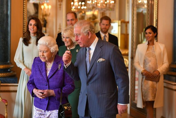 Những điều chưa ai biết về em bé vừa mới chào đời của Hoàng gia Anh: Không xuất hiện trước công chúng theo truyền thống và vẫn chưa được đặt tên - Ảnh 2.