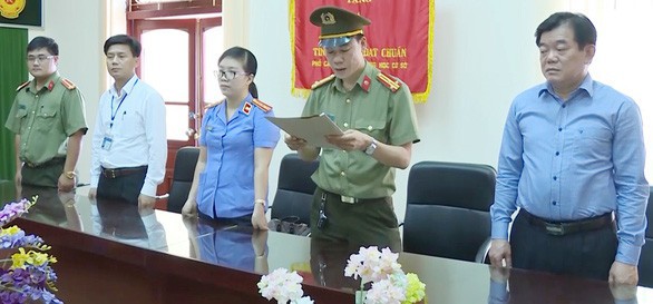 Hé lộ vai trò trung gian của nguyên Phó Trưởng công an huyện Mai Sơn trong vụ gian lận điểm thi ở Sơn La - Ảnh 1.