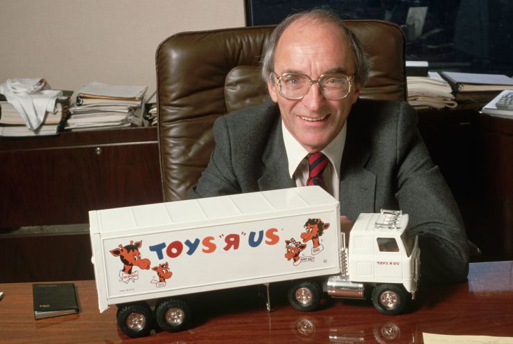 Lịch sử hình thành của Toys "R" Us