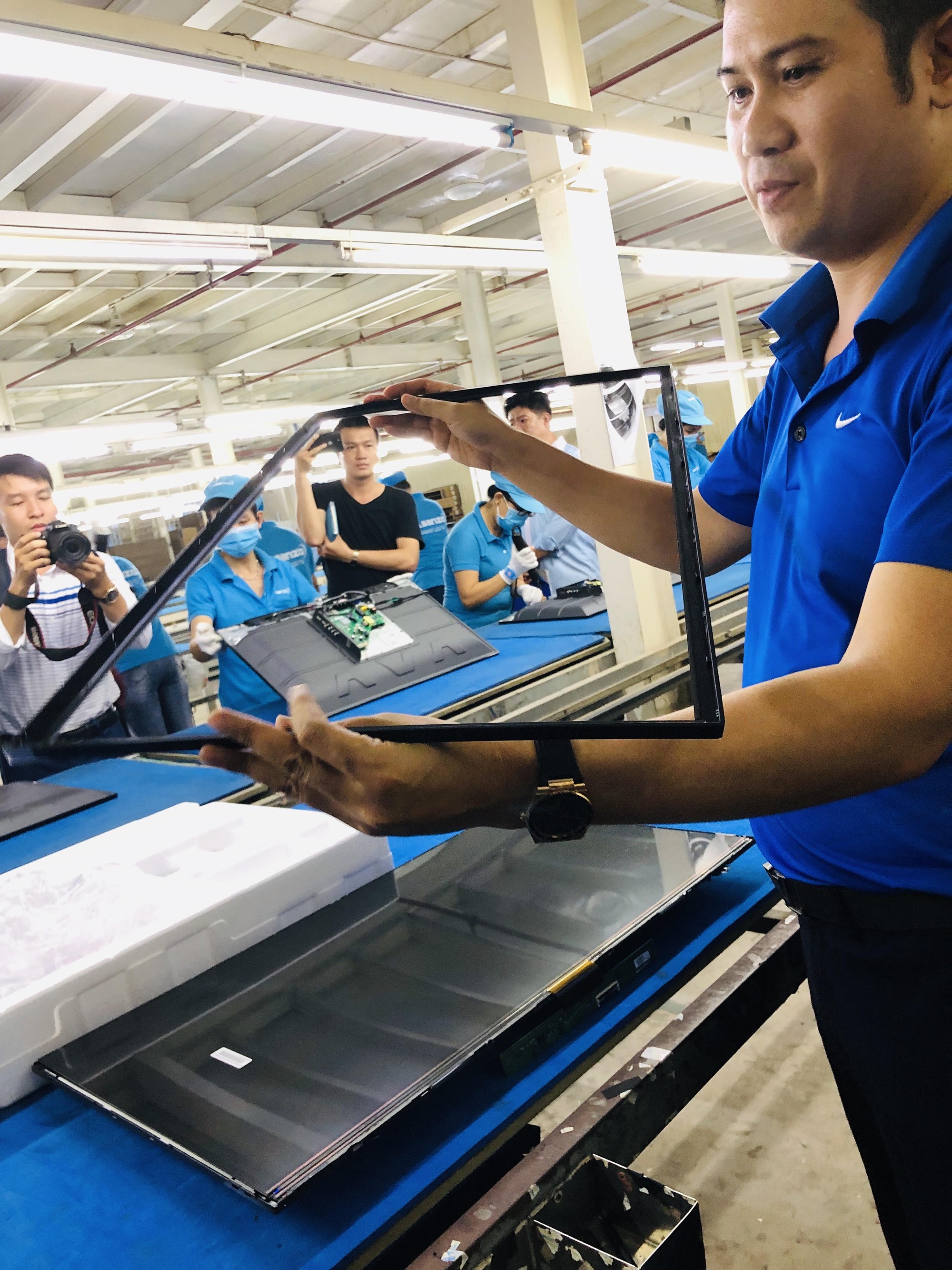 Asanzo dính nghi án hàng Trung Quốc đội lốt hàng Việt, ông chủ Phạm Văn Tam lên tiếng: Chúng tôi không bao giờ làm việc dại dột như vậy! - Ảnh 5. Asanzo dính nghi án hàng Trung Quốc đội lốt hàng Việt, ông chủ Phạm Văn Tam lên tiếng: Chúng tôi không bao giờ làm việc dại dột như vậy! - Ảnh 5.
