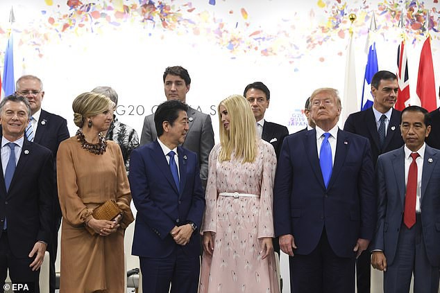 Khoảnh khắc Ivanka Trump khiến các nhà lãnh đạo thế giới ngước nhìn không rời mắt gây sốt mạng xã hội - Ảnh 3.