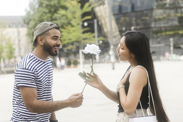 Nghìn lẻ một mánh khóe lừa phỉnh du khách mà bạn có thể gặp phải khi đến các nước tại châu Âu - Ảnh 2.