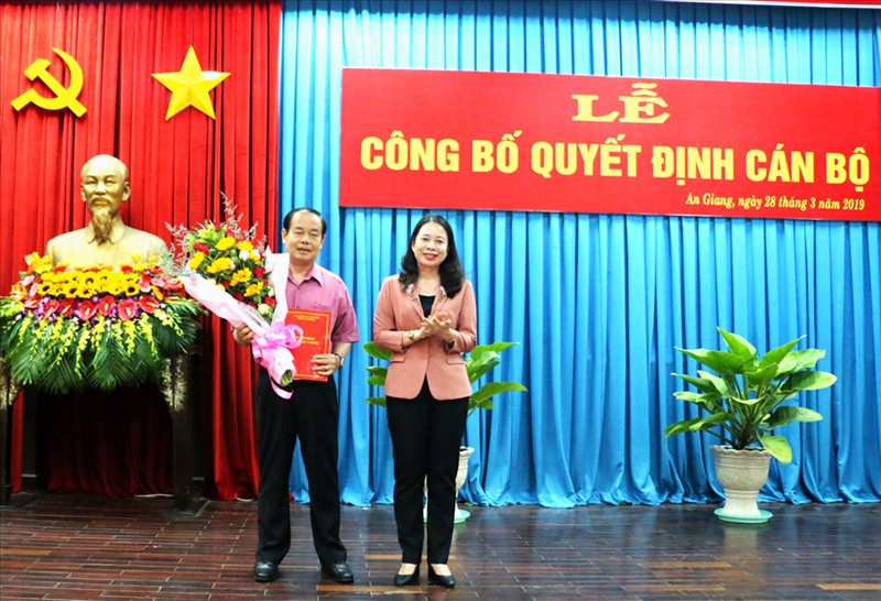 Chân dung 4 Bí thư tỉnh ủy 7X trẻ tuổi nhất nước hiện nay - Ảnh 16. Chân dung 4 Bí thư tỉnh ủy 7X trẻ tuổi nhất nước hiện nay - Ảnh 16.