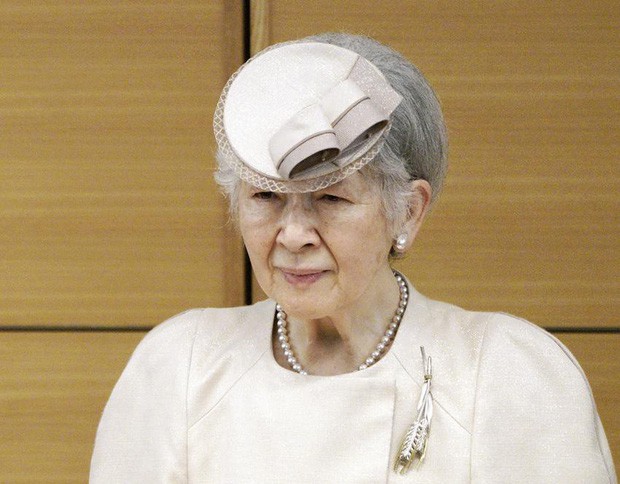 Người hâm mộ hoàng gia Nhật Bản bàng hoàng trước tin: Cựu Hoàng hậu Michiko bị ung thư vú ở tuổi 84 - Ảnh 1.