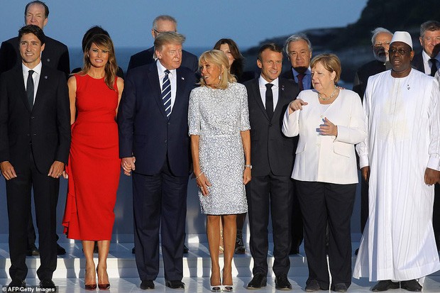Đệ nhất phu nhân Pháp như trợ lý đi cạnh Melania Trump do sai lầm khi chọn trang phục - Ảnh 6.