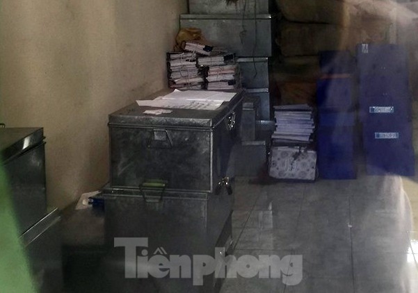 Cận cảnh nơi cất giữ tài liệu vụ gian lận điểm thi tại Hà Giang  - Ảnh 6.