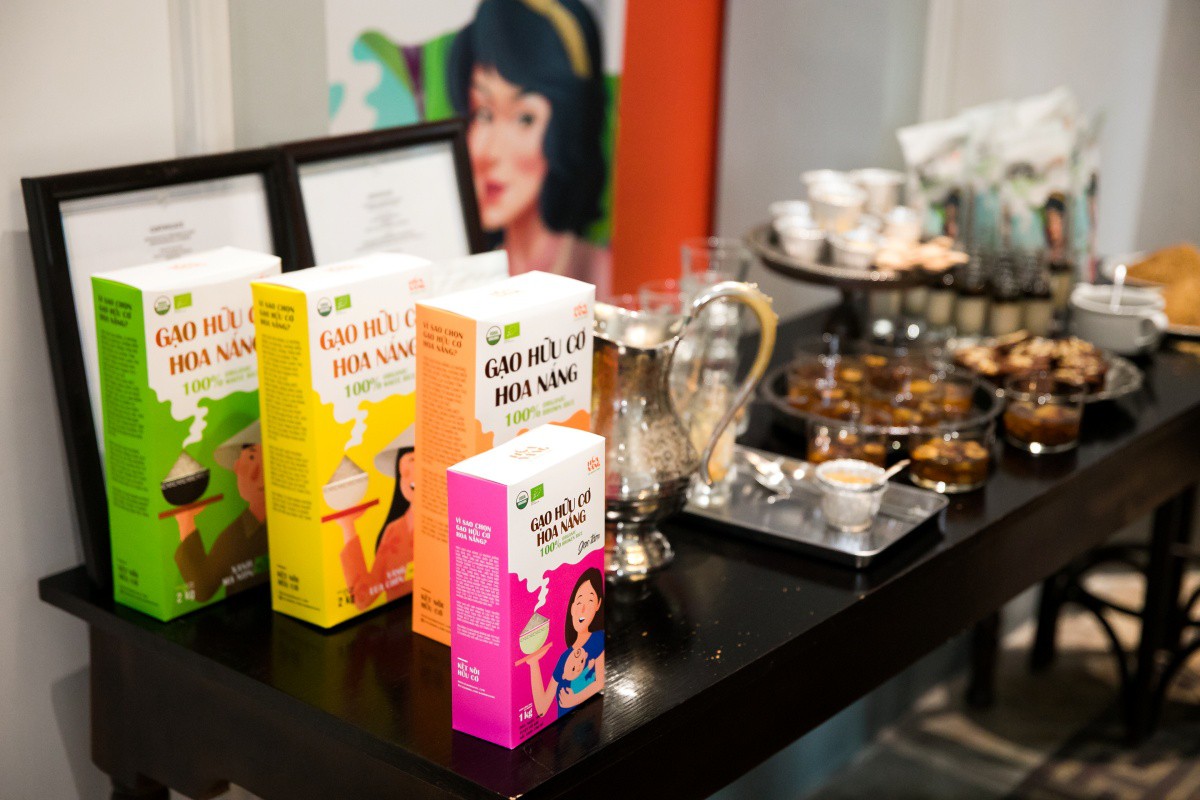 Từng tan đàn xẻ nghé hậu Shark Tank, starup Hoa Nắng không chỉ gần hoà vốn, thậm chí lấn sân mảng đường organic dù cả nước chỉ mới 2 doanh nghiệp tham gia - Ảnh 2. Từng tan đàn xẻ nghé hậu Shark Tank, starup Hoa Nắng không chỉ gần hoà vốn, thậm chí lấn sân mảng đường organic dù cả nước chỉ mới 2 doanh nghiệp tham gia - Ảnh 2.