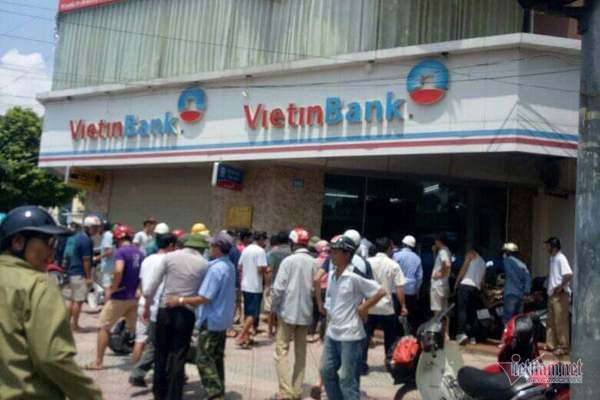 Cướp ngân hàng Vietinbank ở Hà Nội - Ảnh 1.
