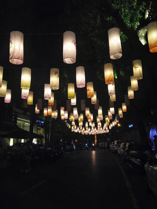 Không phải Hàng Mã, Trung thu năm nay dân tình lại đang rủ nhau check-in con phố đèn lồng lung linh này, đi nhanh không lại đông bây giờ! - Ảnh 14.