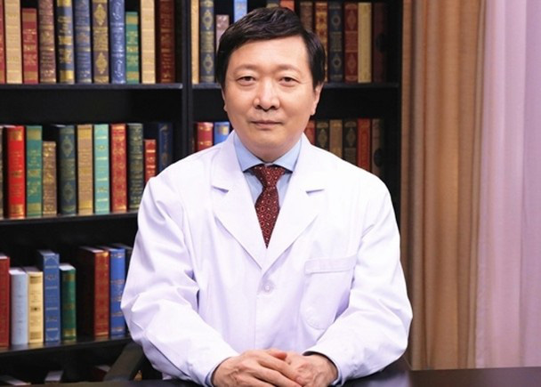  Từng khẳng định virus Vũ Hán có thể kiểm soát, bác sĩ đầu ngành Trung Quốc vừa xác nhận mình nhiễm Corona  - Ảnh 2.
