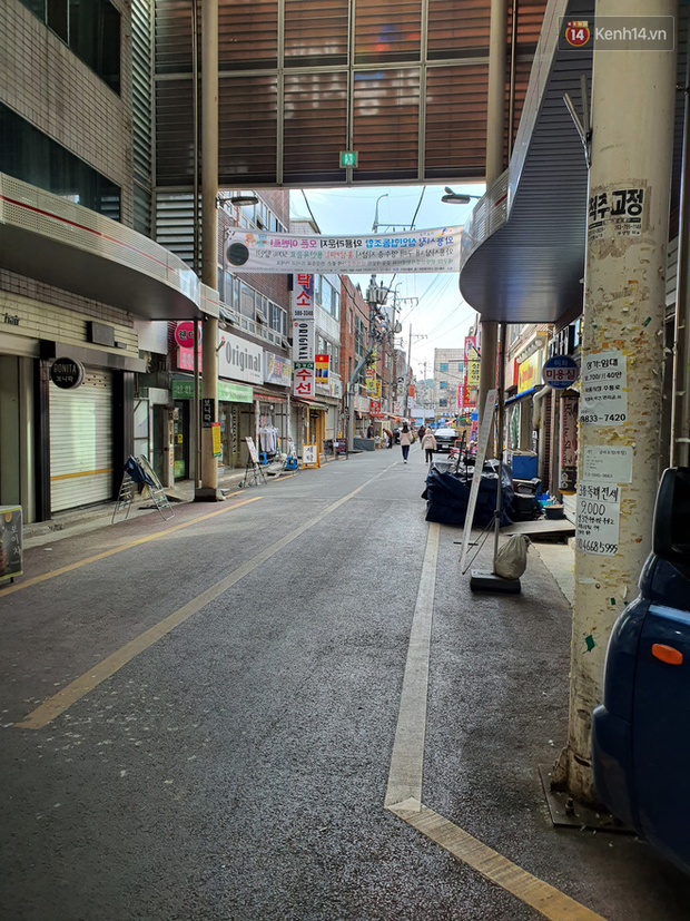 Chùm ảnh đường phố, quán xá, trường học vắng vẻ một cách lạ thường tại tâm dịch Daegu Hàn Quốc qua ống kính du học sinh Việt - Ảnh 8.